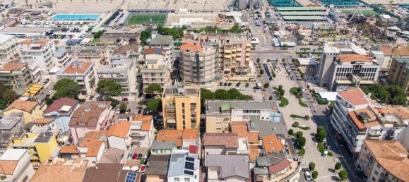 Коммерческая недвижимость с 1 комнатой в Кьоджа, Италия № 56504 2