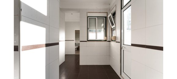 2 Schlafzimmer Wohnung in Lisbon, Portugal, Nr. 115710 15