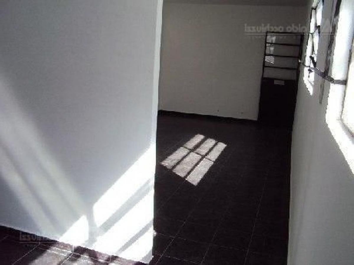 Propiedad comercial en Lanús, Argentina No. 27673