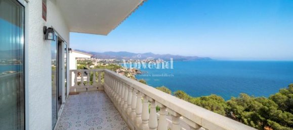 3 Schlafzimmer Villa in El Port De La Selva, Spain, Nr. 161979 2