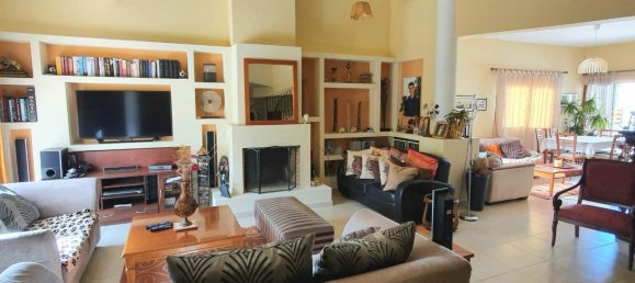 5 bedrooms House in Chloraka, Cyprus No. 9796 11