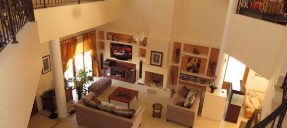 5 bedrooms House in Chloraka, Cyprus No. 9796 6