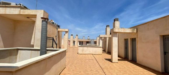 Apartamento de 3 dormitorios en Guardamar del Segura, Spain No. 13025 25