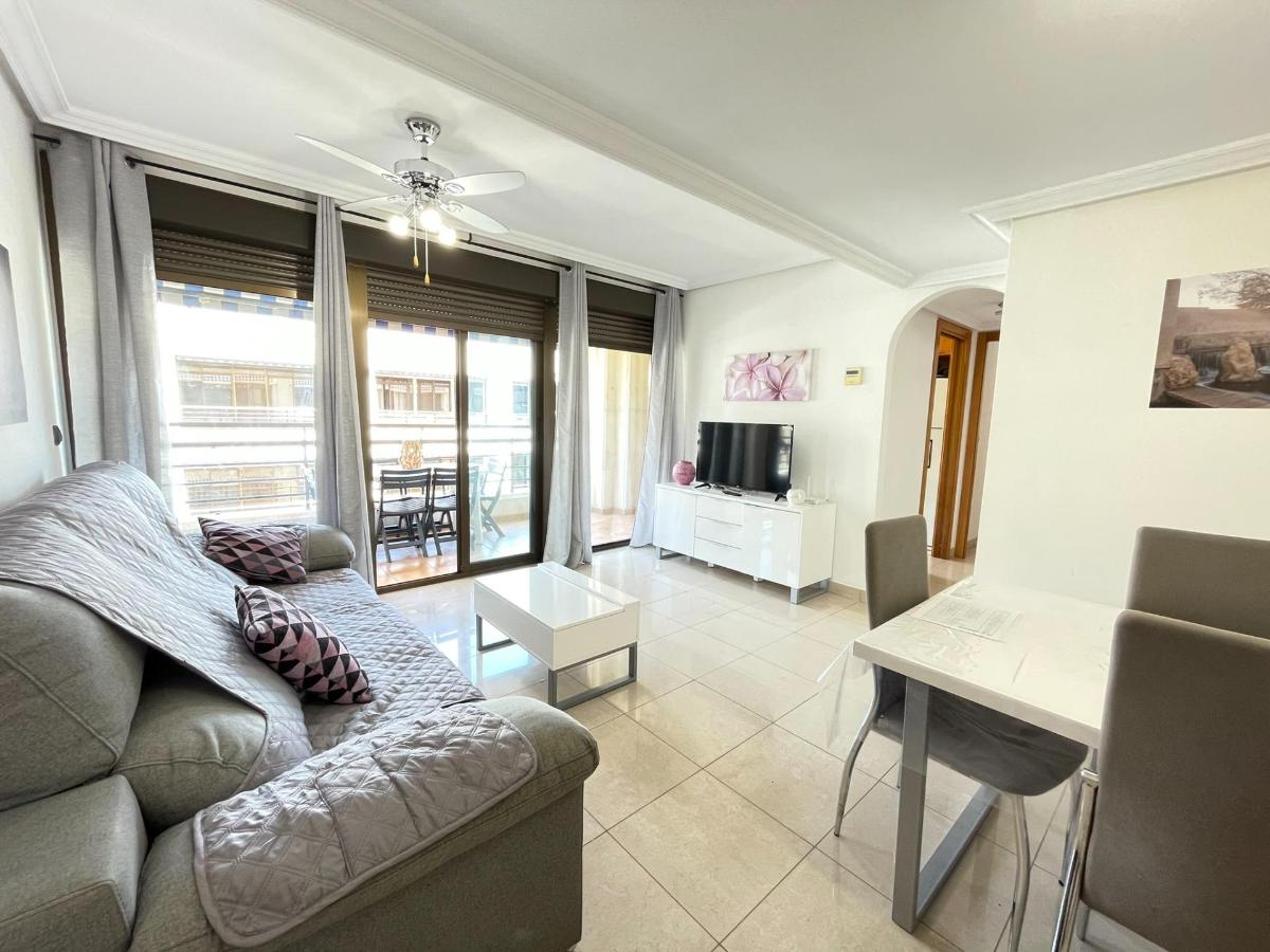 Apartamento de 3 dormitorios en Guardamar del Segura, Spain No. 13025