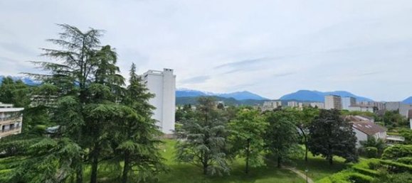 Apartamento de 3 dormitorios en Echirolles, France No. 290540 13