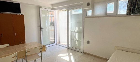 Apartamento de 2 dormitorios en Matera, Italy No. 278797 30