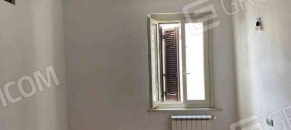 3 bedrooms Apartment in Ferrara, Italy No. 25096 4