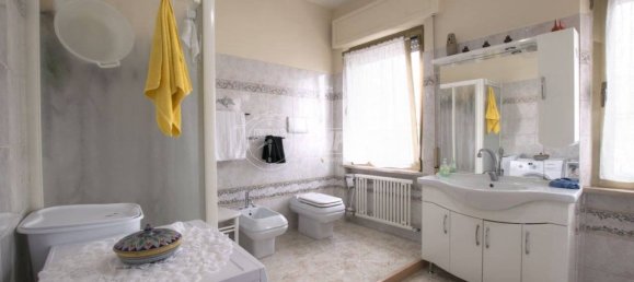 4 bedrooms Apartment in Morrovalle, Italy No. 115156 14