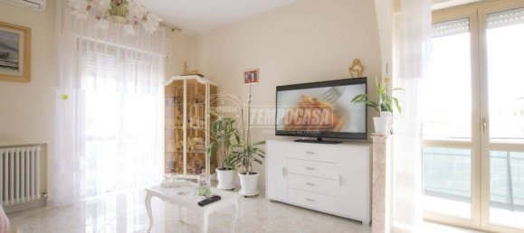 4 bedrooms Apartment in Morrovalle, Italy No. 115156 25