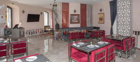 Bâtiment à Oeiras, Portugal 150m² No. 98861 3