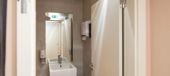 Bâtiment à Oeiras, Portugal 150m² No. 98861 15