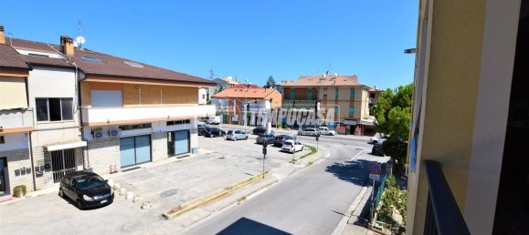 4 bedrooms Apartment in Porto San Giorgio, Italy No. 352039 9