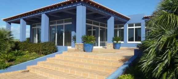 3000m² Commercial property in Luz, Portugal No. 135901 2