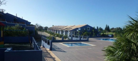 3000m² Commercial property in Luz, Portugal No. 135901 28