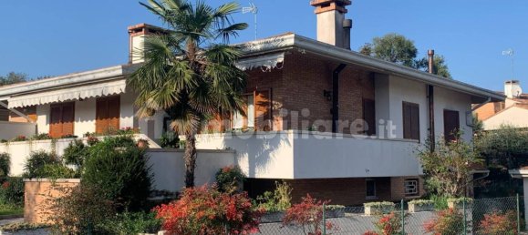 3 Schlafzimmer Villa in Udine, Italy, Nr. 333351 3