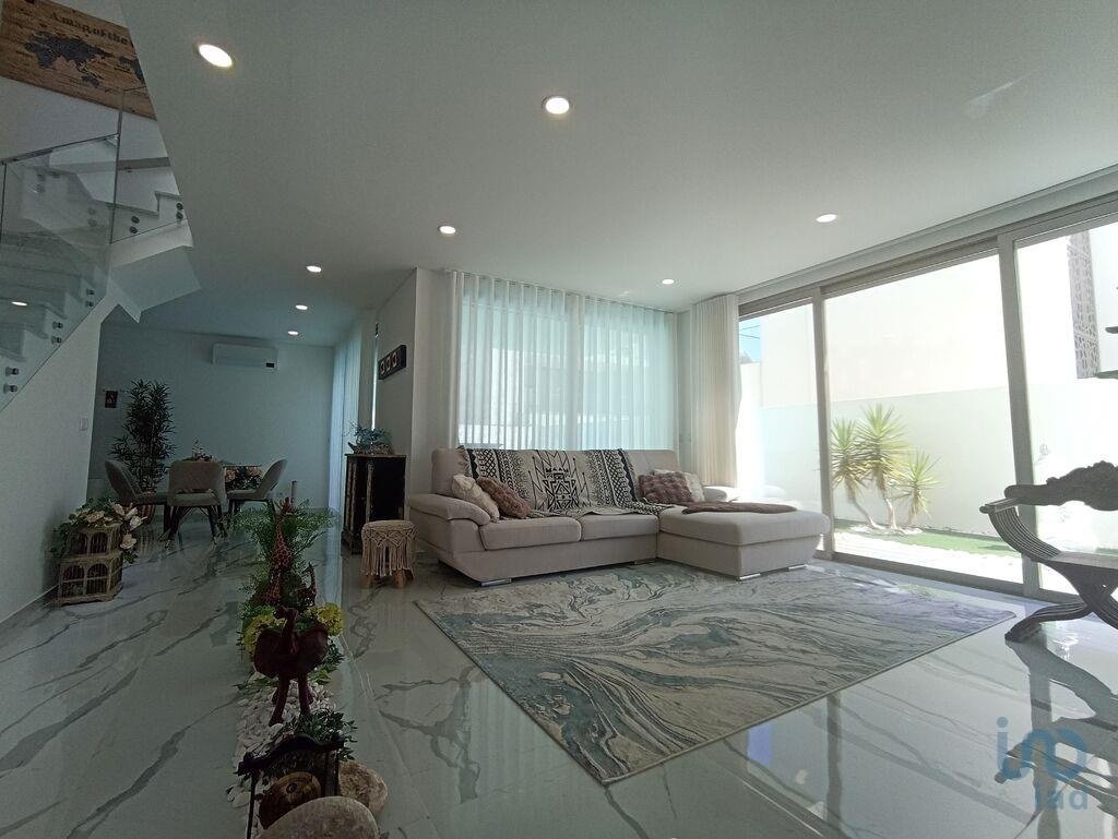 3 bedrooms Villa in Caldas da Rainha, Portugal No. 242256