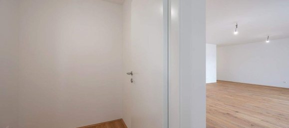 4غرفة شقة في Favoriten, Austria رقم 201532 12