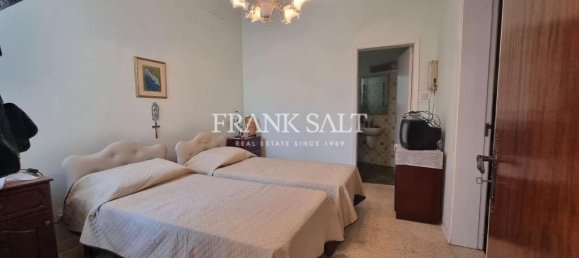 6 chambres Maison à Zurrieq, Malta No. 1490 32