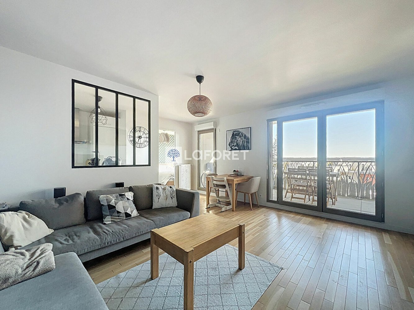 2 Schlafzimmer Wohnung in Saint-Cyr-l'Ecole, France, Nr. 131783