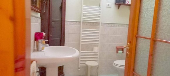 Casa de 5 habitaciónes en Gazzola, Italy No. 178082 18