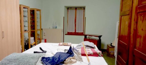 Casa de 5 habitaciónes en Gazzola, Italy No. 178082 10