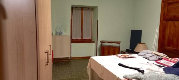 Casa de 5 habitaciónes en Gazzola, Italy No. 178082 14