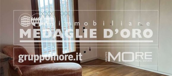 7-salle Penthouse à Modena, Italy No. 20789 11