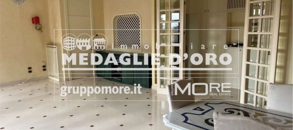 7-salle Penthouse à Modena, Italy No. 20789 2