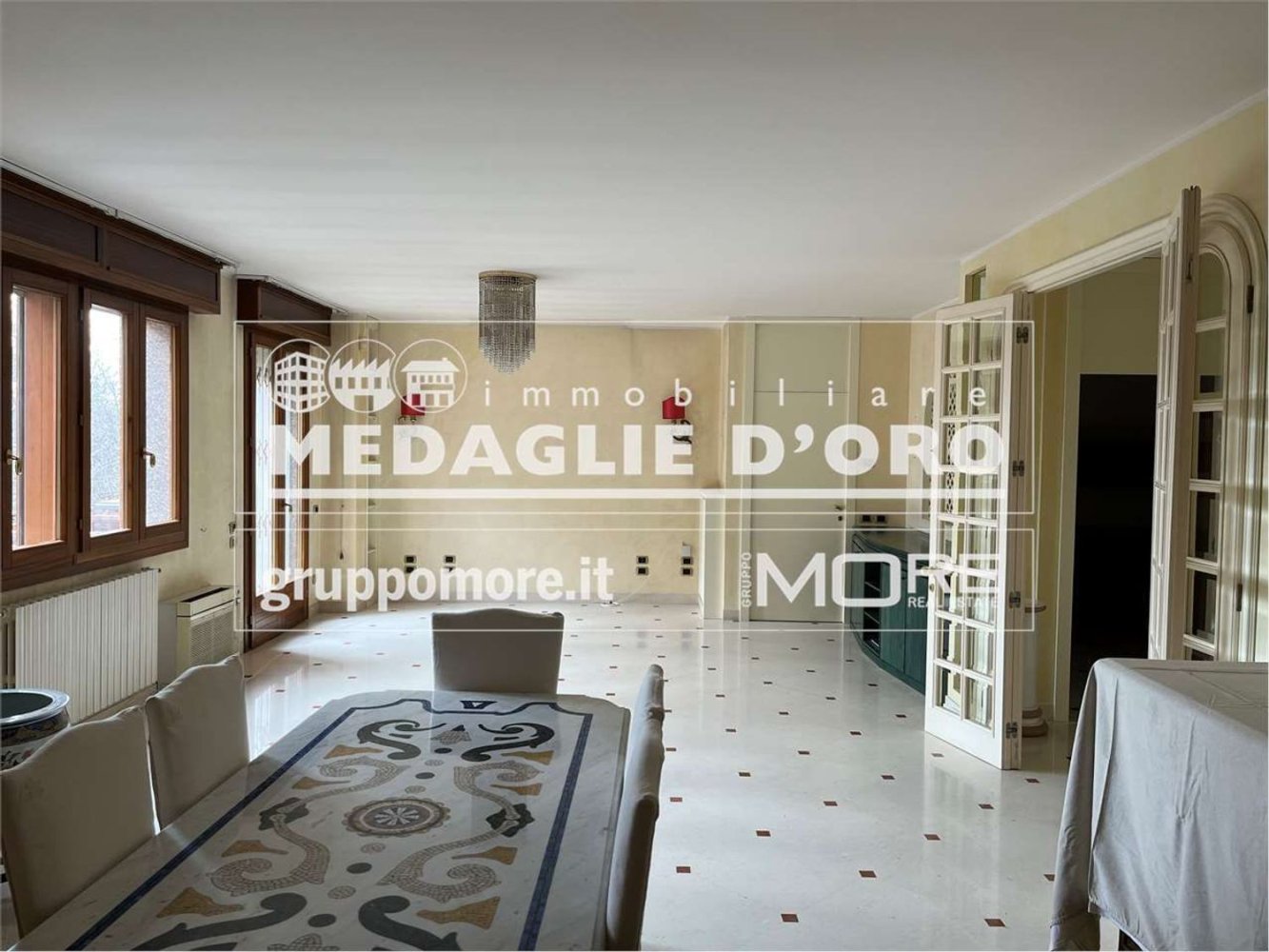 7-salle Penthouse à Modena, Italy No. 20789