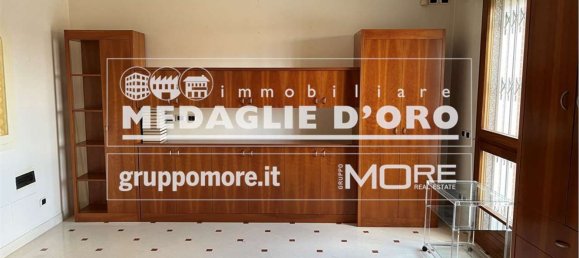 7-salle Penthouse à Modena, Italy No. 20789 9