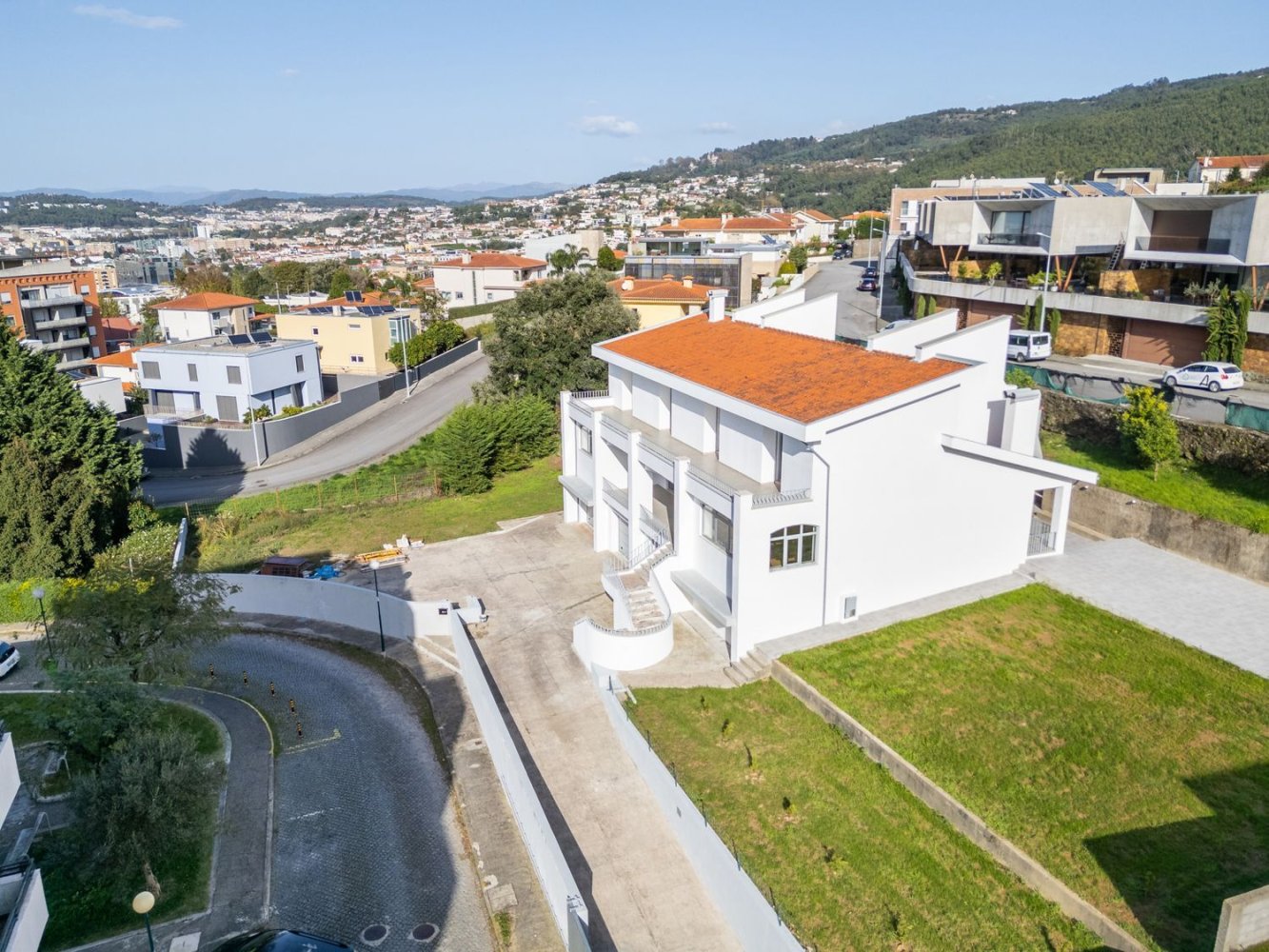 5 bedrooms House in Braga, Portugal No. 180693