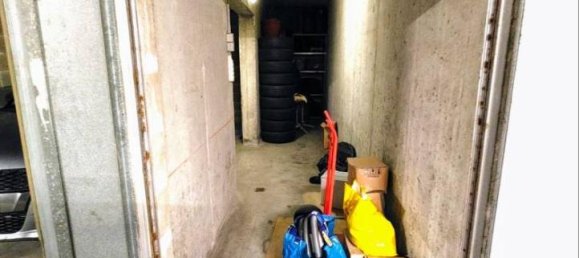 24m² Garage in Milan, Italy No. 247263 6