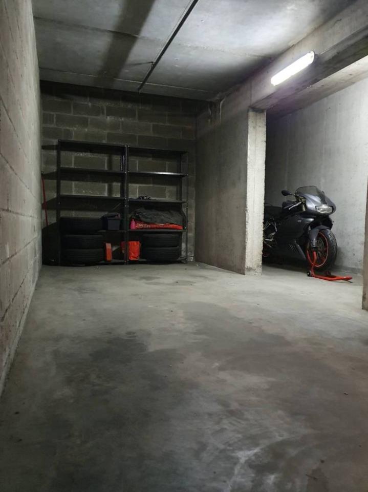 24m² Garage in Milan, Italy No. 247263