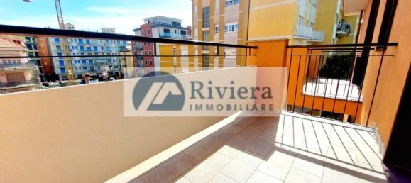 3-salle Appartement à San Bartolomeo al Mare, Italy No. 267561 21