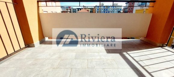 3-salle Appartement à San Bartolomeo al Mare, Italy No. 267561 20