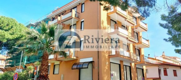 3-salle Appartement à San Bartolomeo al Mare, Italy No. 267561 31