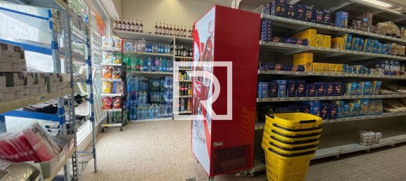 Gewerbliche Immobilie in Ravenna, Italy 119m², Nr. 167200 6