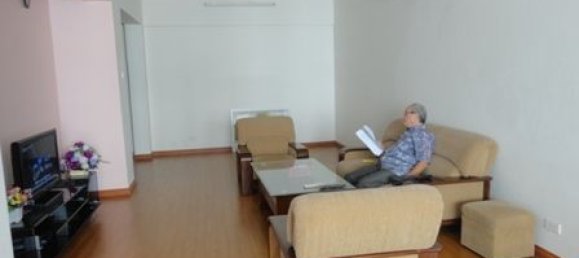 3 bedrooms Apartment in Cau Giay, Vietnam No. 5679 2