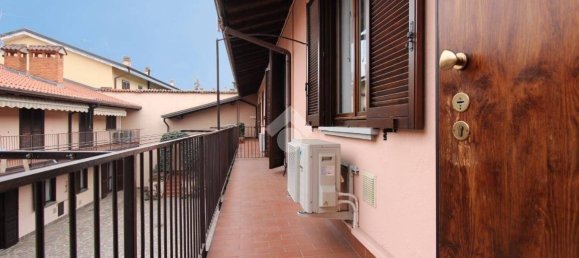 3 bedrooms Apartment in Grezzago, Italy No. 61613 9
