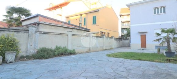3 rooms Apartment in Rho, Italy No. 135859 23