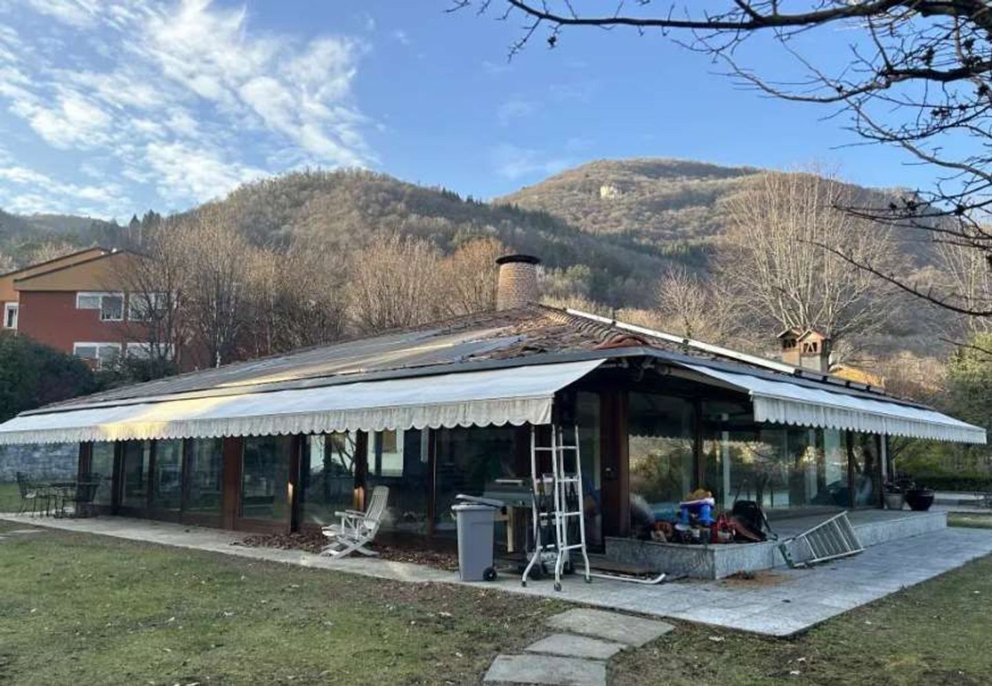 23-salle Villa à Erba, Italy No. 3263