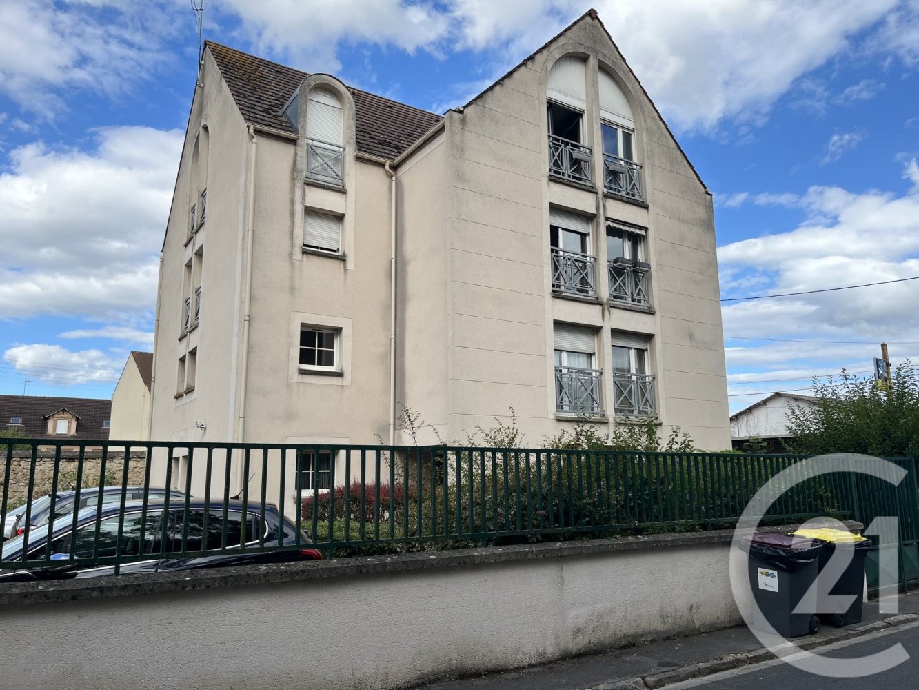 Studio in Chambly, France No. 279519