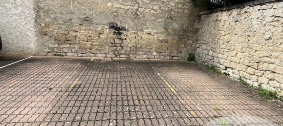 Studio in Chambly, France No. 279519 5