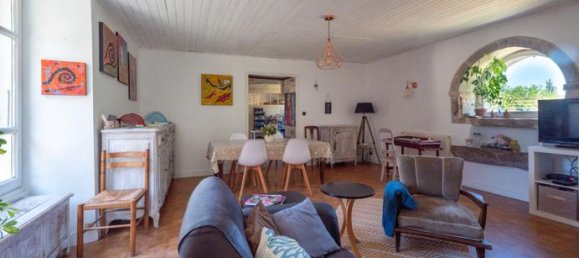 3 bedrooms Townhouse in Lot, France No. 306976 8