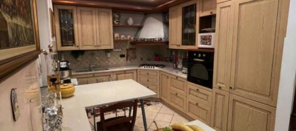 Вилла с 6 комнатами в Сан Джорджо Канавезе, Италия № 17957 3