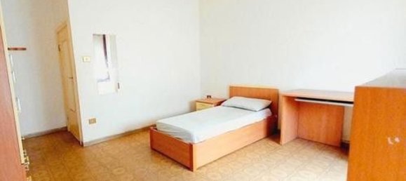 5 rooms Apartment in Sassari, Italy No. 299474 4