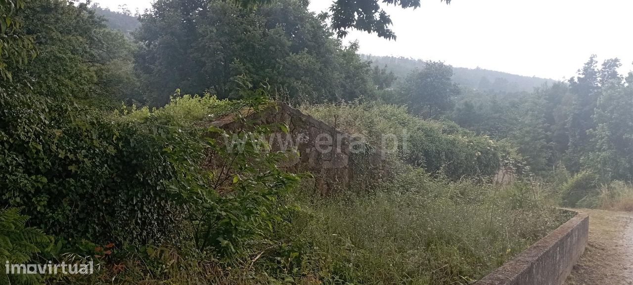 1548m² Land in Penafiel, Portugal No. 278907