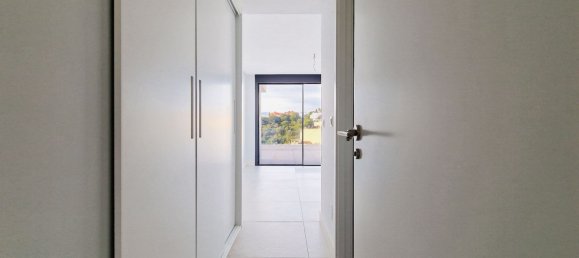 Ático de 2 dormitorios en Marbella, Spain No. 148141 16