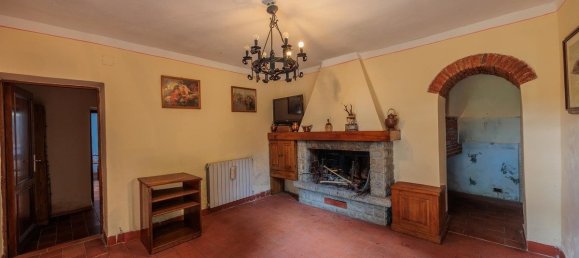 3 bedrooms House in Abbadia San Salvatore, Italy No. 123818 18