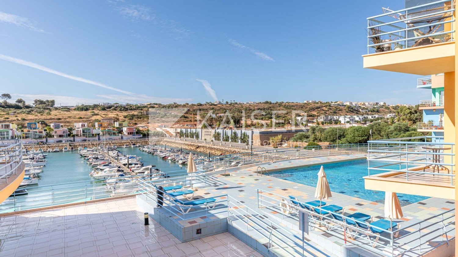 2 bedrooms Apartment in Albufeira, Portugal No. 337241